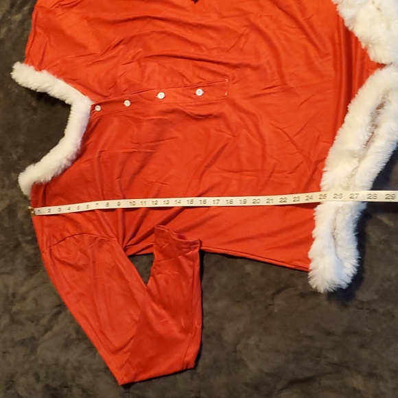 Sexy santa romper
Fits more like a large - Picture 3 of 4